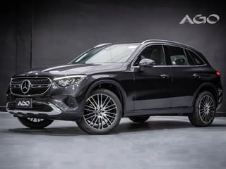 Foto de um mercedes-benz glc-300 glc 300  2.0 mhev 4matic.