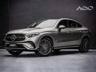 Foto de um mercedes-benz glc-300 glc 300  amg line coupe 4m 2.0 tb aut..