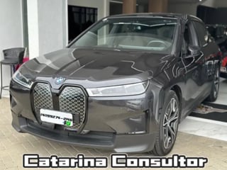 Foto de um bmw ix xdrive 40 ix40 xdrive.