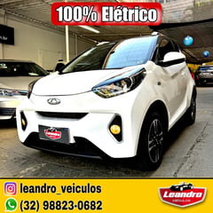 Foto de um chery icar i-car 2023 100% elétrico top de linha extremamente novo.