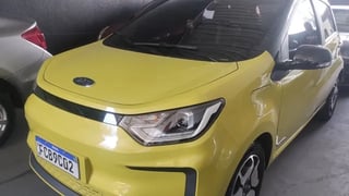 Foto de um jac e-js1 elétrico js1 única dona 25mkm 2023 na garantia revisado.