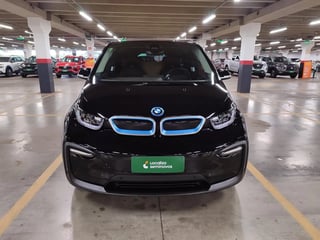 Foto de um bmw i3 2022 elétrico edrive bev full automático.