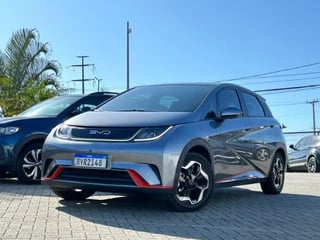 Foto de um byd dolphin ev (elétrico) 2024.