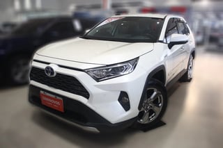 Foto de um toyota rav4 s 2.5 l awd hybrid.