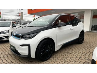 Foto de um bmw i3 2021 elétrico edrive bev full automático.