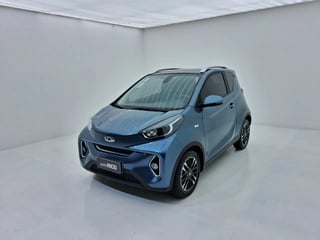 Foto de um chery icar eq1 tech (elétrico).