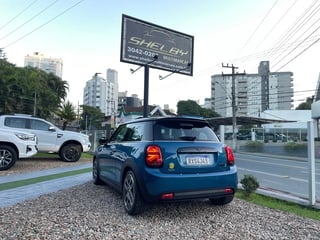 Foto de um mini cooper s 2.0 se top collectio 3p.