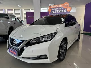 Foto de um nissan leaf 100% elétrico 2022 aut.