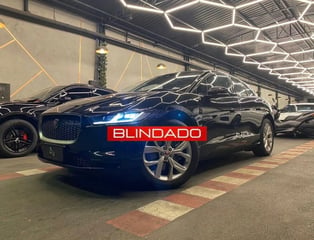 Foto de um jaguar i-pace se ev400 awd aut. (elétrico) elétrico automát.