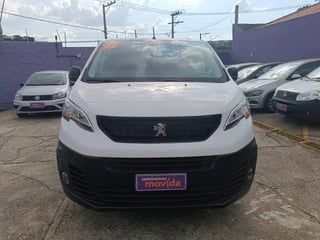 Foto de um peugeot expert e-.