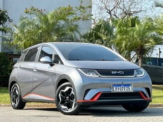 Foto de um byd dolphin ev (elétrico) 2024.