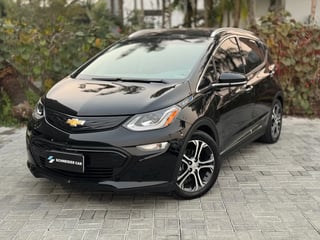 Foto de um chevrolet bolt ev premier (elétrico) preta 2020/2020.