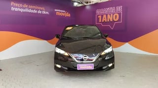 Foto de um nissan leaf 40 kwh tekna.