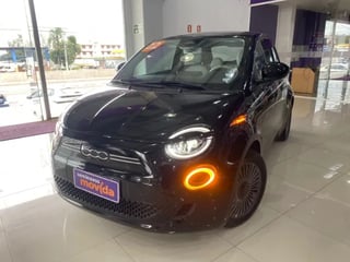 Foto de um fiat 500e ícon ! 100% elétrico ! automático ! teto solar ! garantia de 1 ano!.