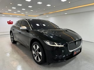 Foto de um jaguar i-pace 2021 90 kw ev400 se awd elétrico.