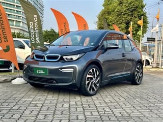 Foto de um bmw i3 bev full 2022 100% elétrica - consultor ailton.