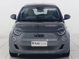 Foto de um fiat 500e 500 icon 2022 . único dono, apenas 2.000km!.