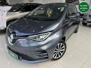 Foto de um renault zoe 2023 z.e. 50 intense elétrico.