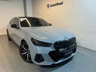 Foto de um bmw 125i i5 m60 xdrive (aut.) (elétrico).