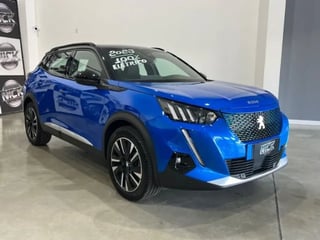 Foto de um peugeot e-2008 gt 5p aut. ( elétrico) - exclusividade.