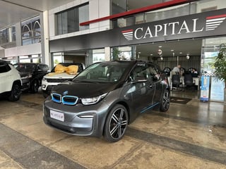 Foto de um bmw i3 elétrico edrive bev full automático cinza 2022/2022.