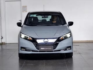 Foto de um nissan leaf b12p 40 elétrico.