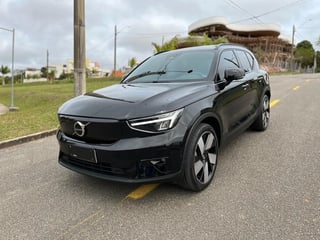 Foto de um volvo xc40 xc 40 2023 p8 recharge twin electric ultimate awd.