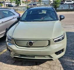 Foto de um volvo xc40 xv40 100% eletrico fale comigo  psomaras zap *.