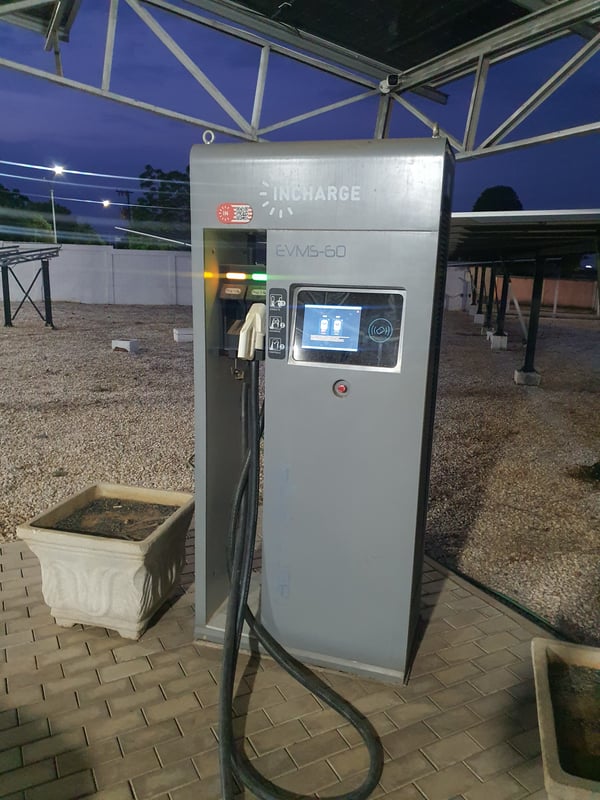 Foto 2 da estação JBA Energia Solar E Carros Eletricos