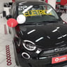 Foto de um fiat 500e.