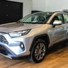 Foto de um toyota rav4.