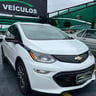 Foto de um chevrolet bolt.