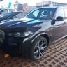 Foto de um bmw x5.