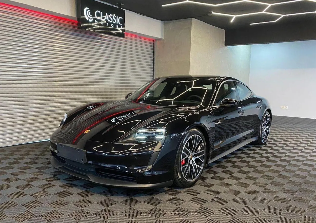 Porsche Taycan