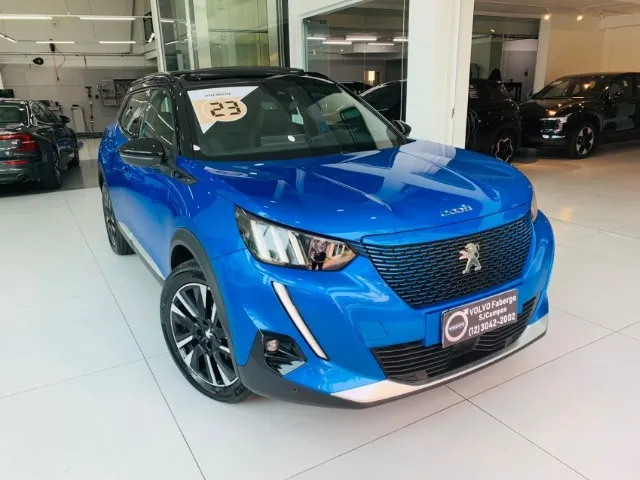 Peugeot E-2008