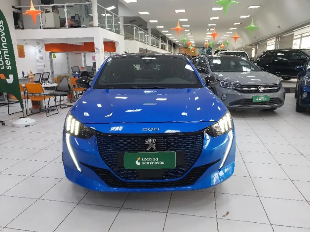 Peugeot E-208