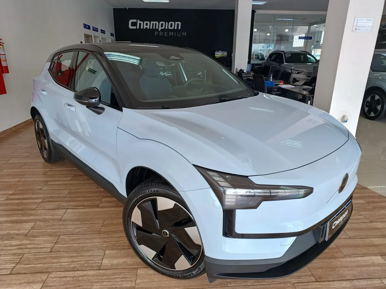 Volvo EX30