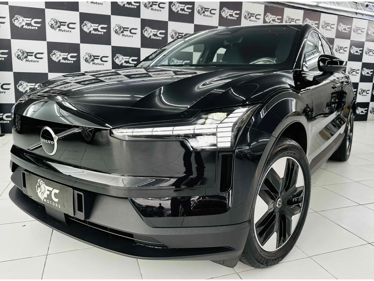 Volvo EX30