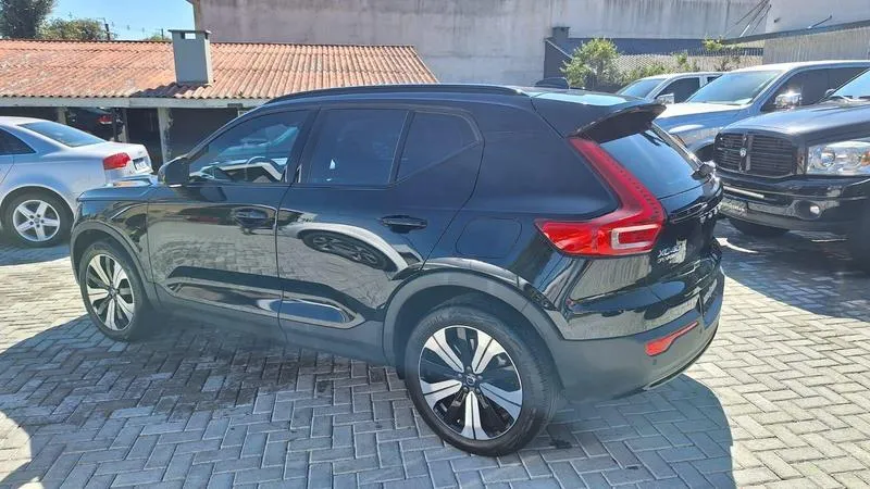 Volvo XC40 Recharge - Imagem 8
