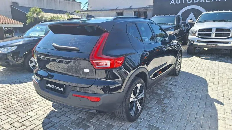 Volvo XC40 Recharge - Imagem 14