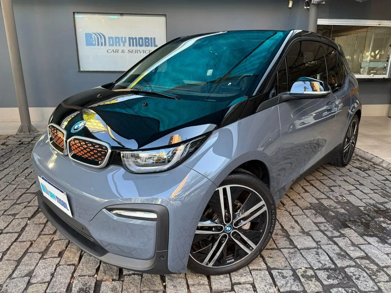 BMW I3