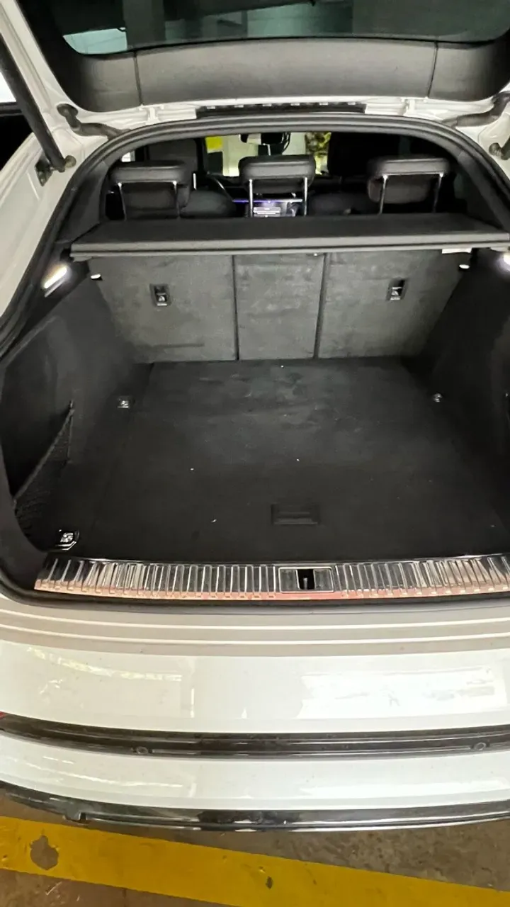 Audi E-tron Sportback - Imagem 12