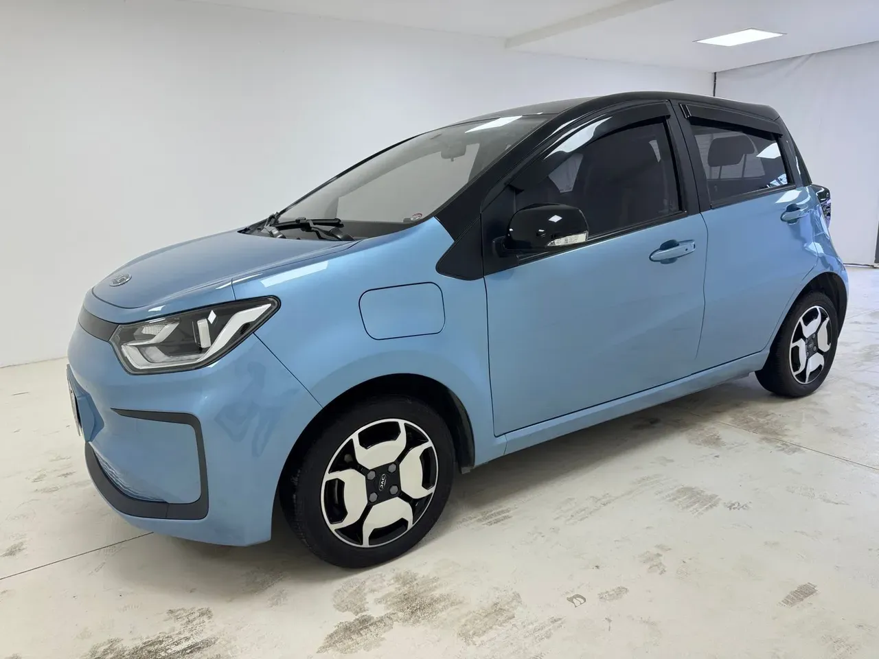 JAC E-JS1
