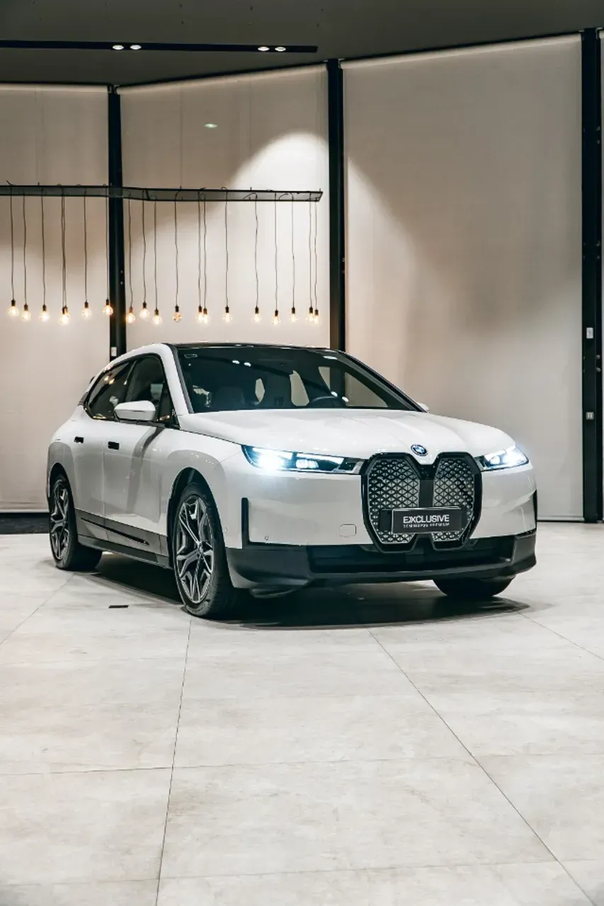 BMW Ix