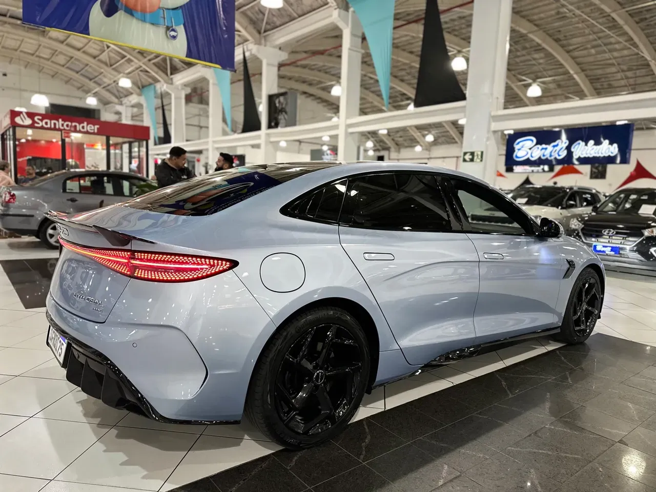 BYD Seal - Miniatura 18