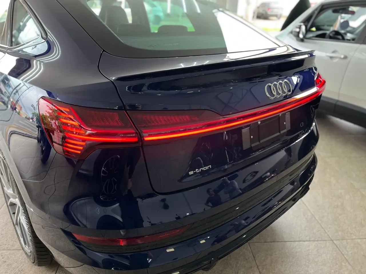 Audi E-tron S Sportback - Miniatura 10