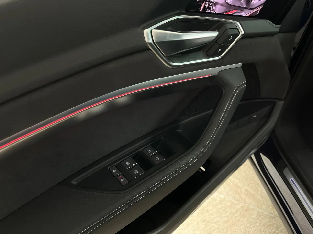 Audi E-tron S Sportback - Miniatura 17