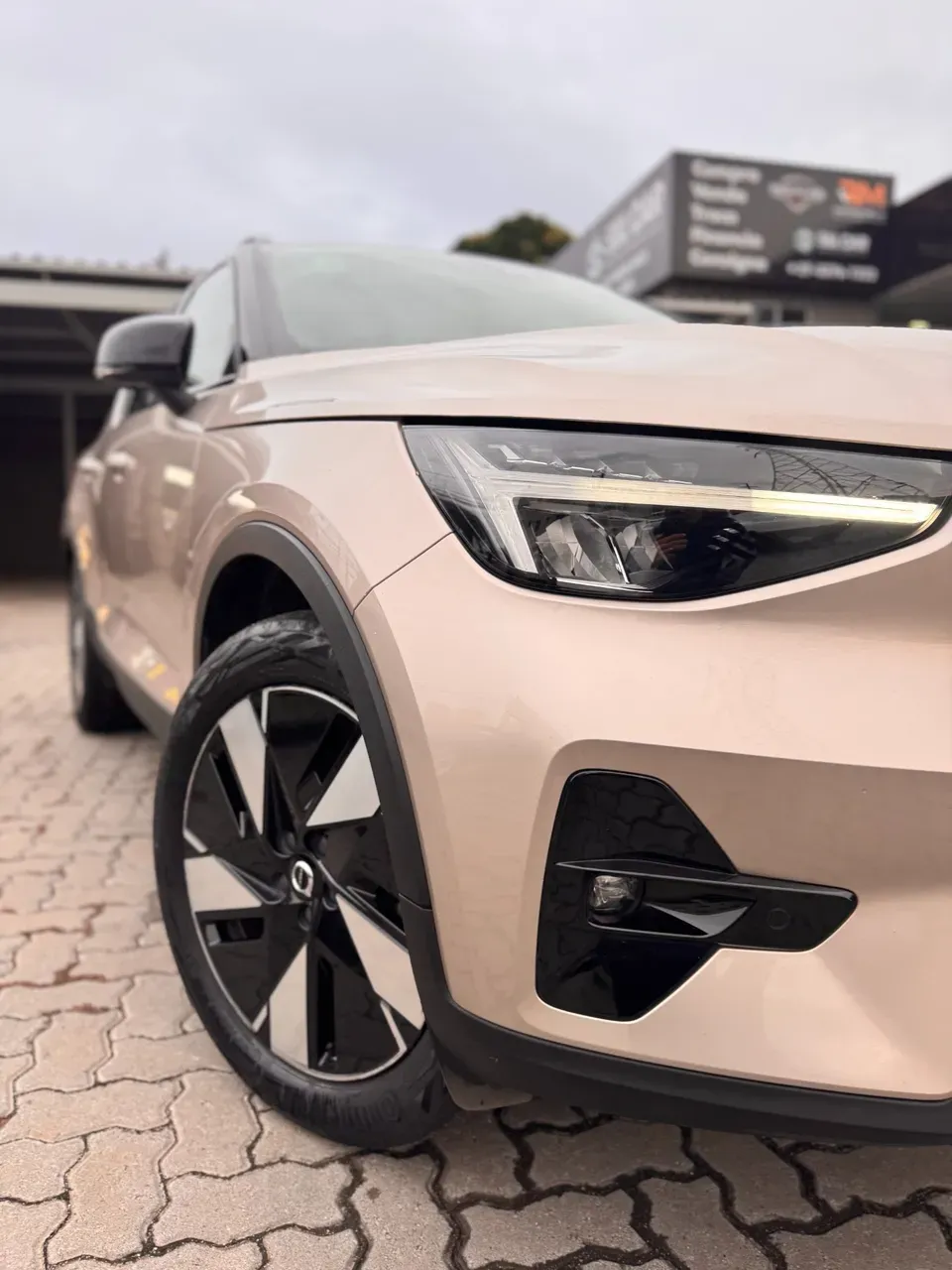 Volvo XC40 Recharge - Miniatura 5