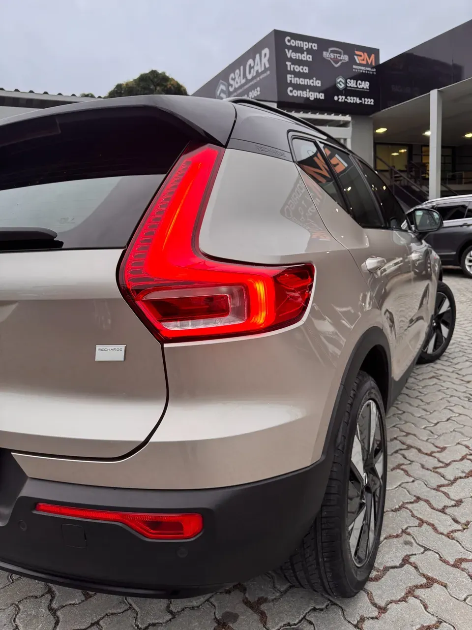 Volvo XC40 Recharge - Miniatura 9