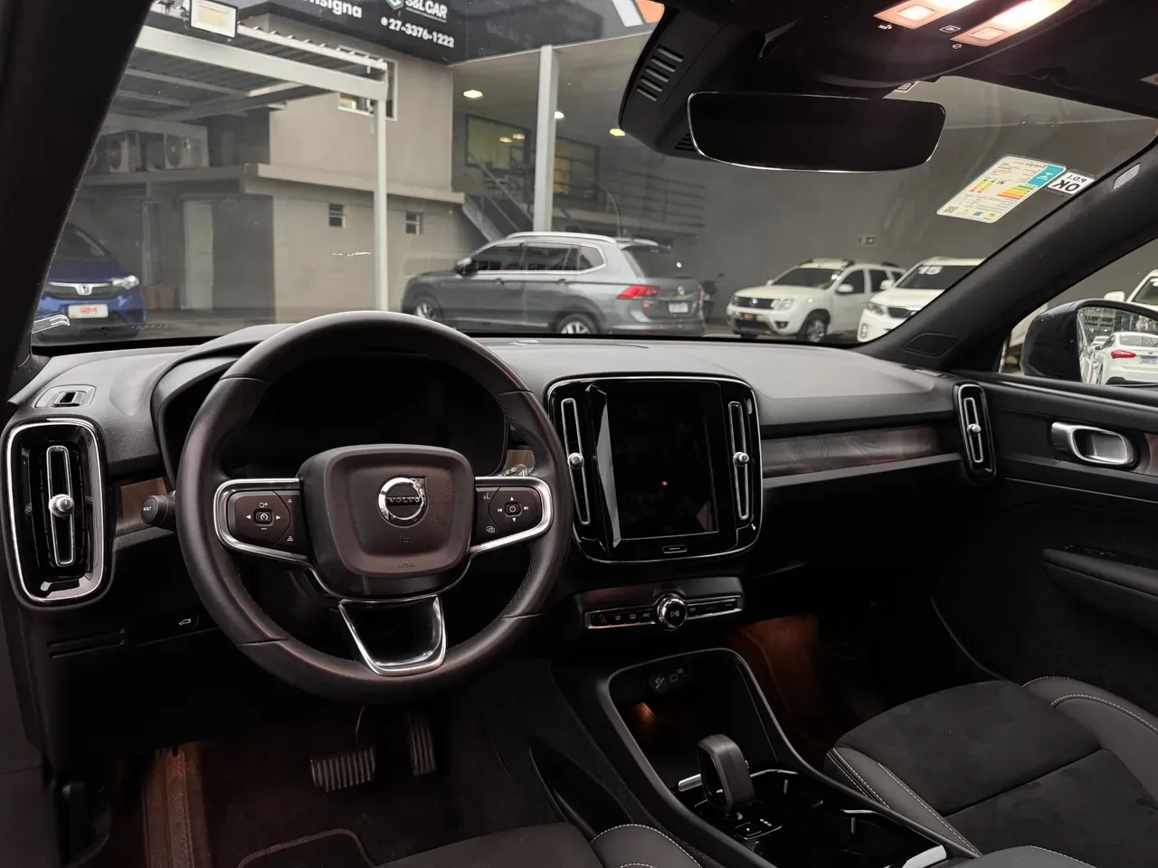 Volvo XC40 Recharge - Miniatura 16